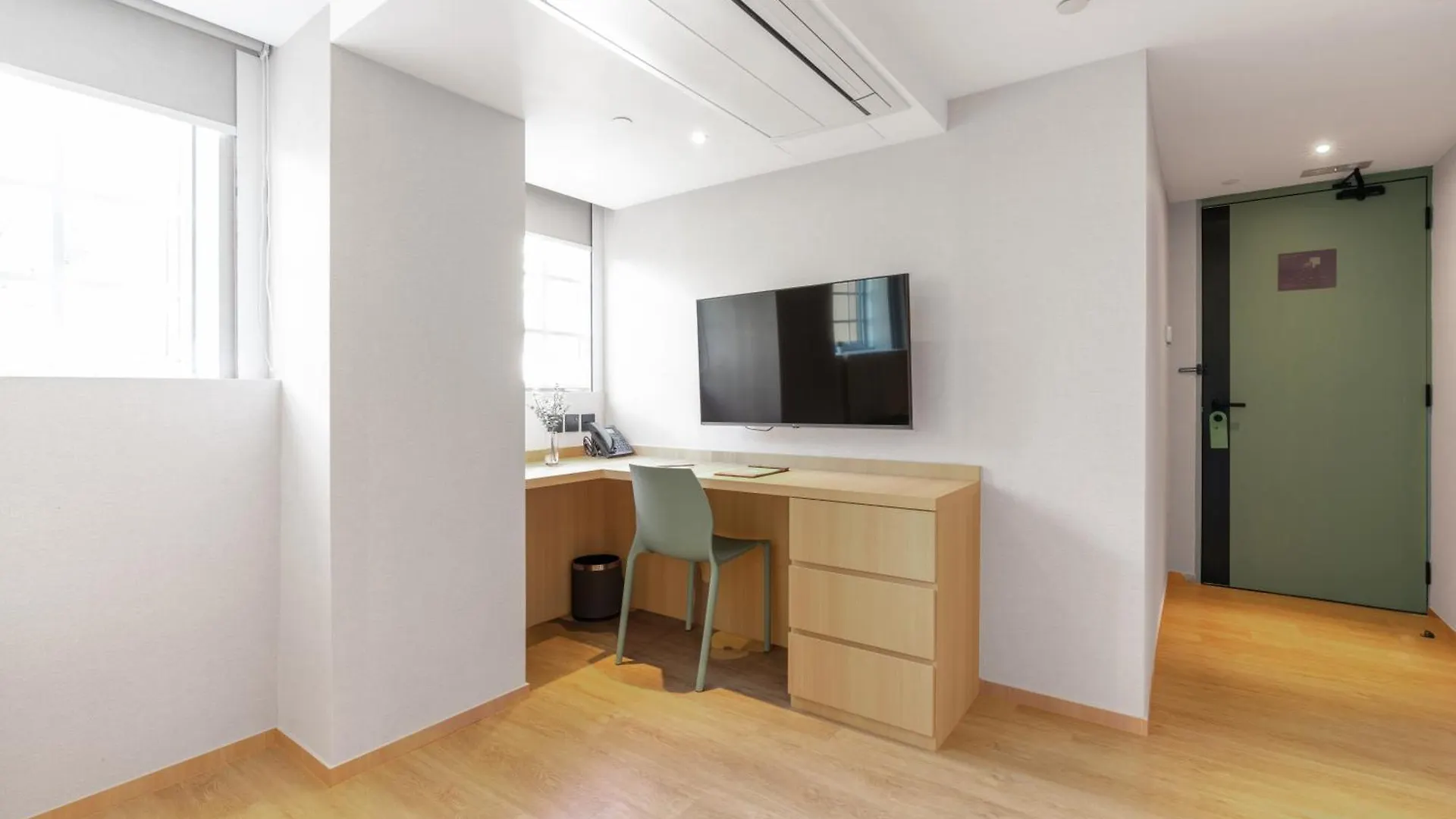 Urbanwood Hung Hom Hotel Hong Kong
