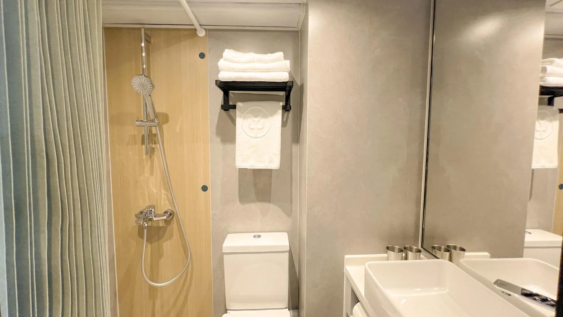 Urbanwood Hung Hom Hotel Hong Kong